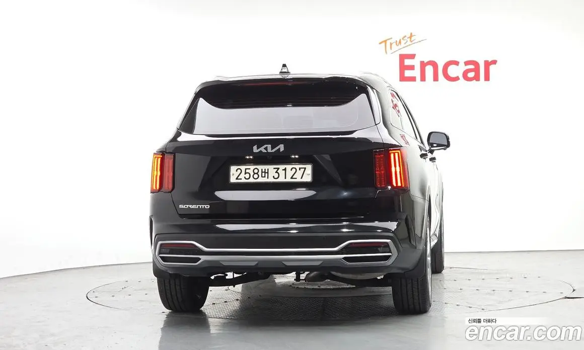 Kia Sorento 2023 2.2 автомат (гидро), фото 4