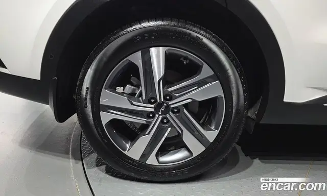 Kia Sorento 2023 1.6 автомат (гидро), миниатюра 5 Kia Sorento 2023 1.6 автомат (гидро), миниатюра 5