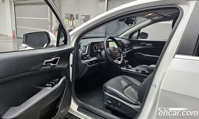 Kia Sportage 2024 1.6 автомат (гидро), миниатюра 10 Kia Sportage 2024 1.6 автомат (гидро), миниатюра 10