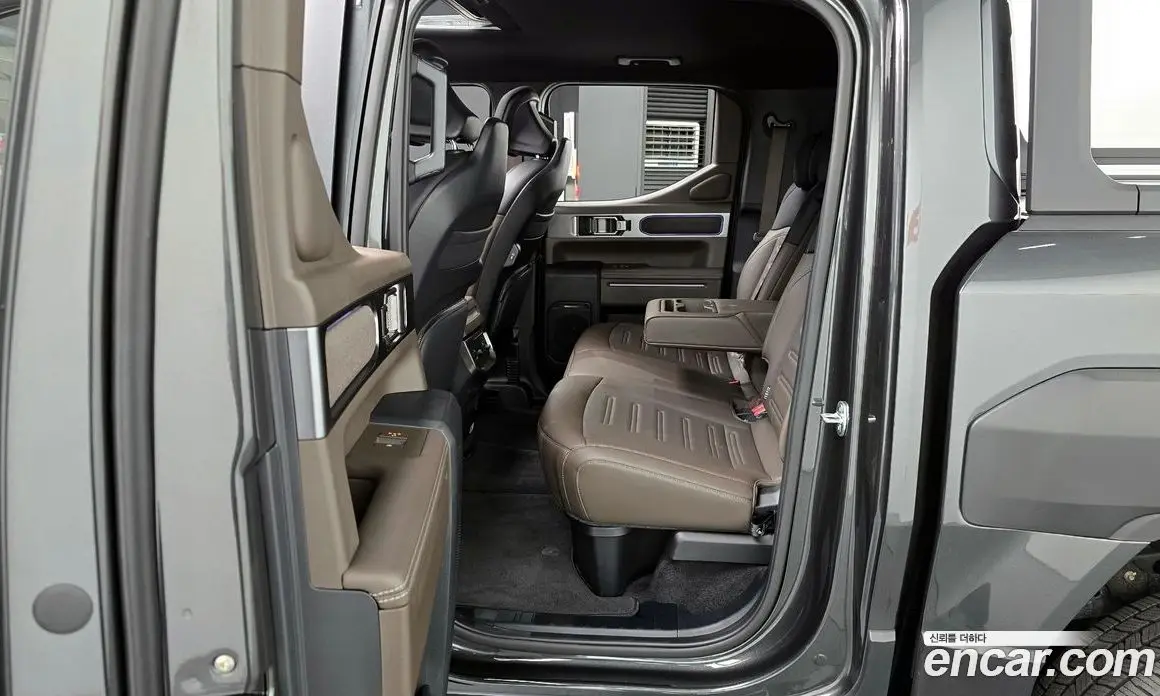 Kia Tasman 2025 2.5 автомат (гидро), фото 12