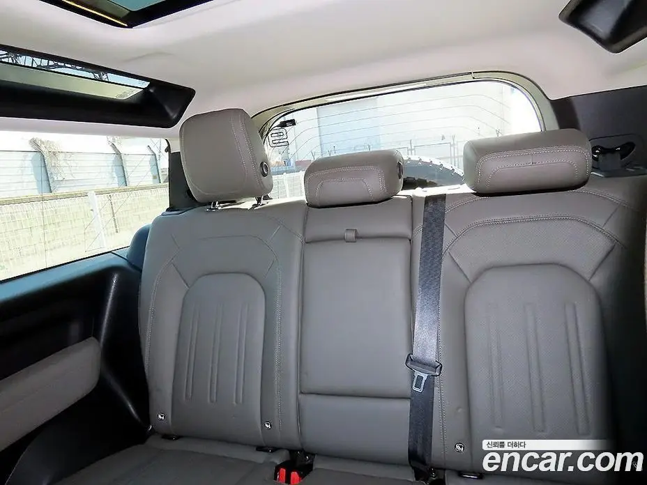 Land Rover Defender 2021 3.0 автомат (гидро), фото 6