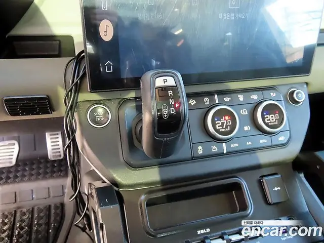 Land Rover Defender 2021 3.0 автомат (гидро), миниатюра 10