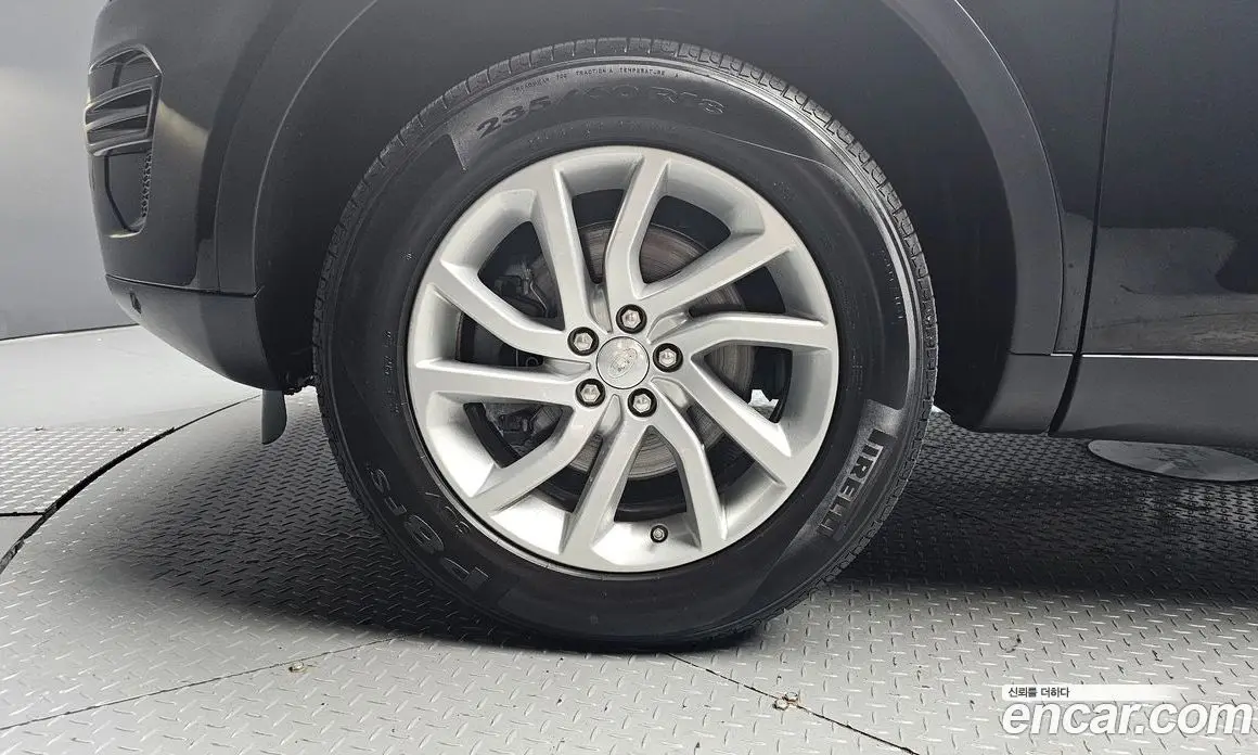 Land Rover Discovery Sport 2017 2.0 автомат (гидро), фото 5 Land Rover Discovery Sport 2017 2.0 автомат (гидро), фото 5
