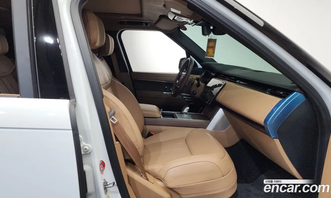 Land Rover Range Rover 2025 3.0 автомат (гидро), фото 11