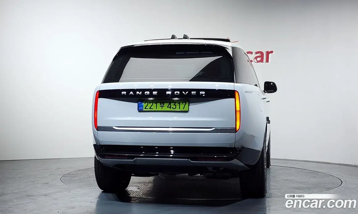 Land Rover Range Rover 2025 3.0 автомат (гидро), фото 4