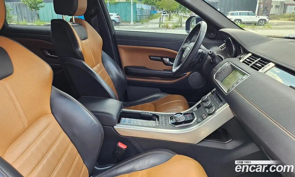 Land Rover Range Rover Evoque 2016 2.0 автомат (гидро), фото 14