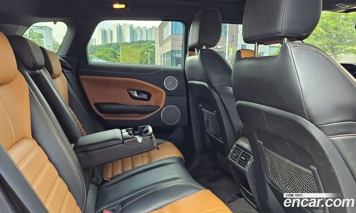 Land Rover Range Rover Evoque 2016 2.0 автомат (гидро), фото 15