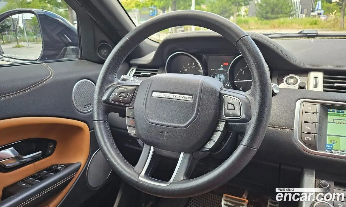 Land Rover Range Rover Evoque 2016 2.0 автомат (гидро), фото 18