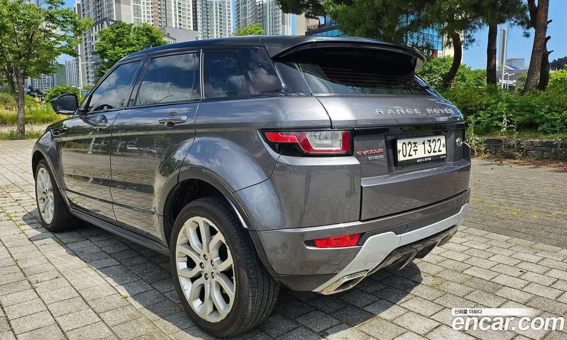 Land Rover Range Rover Evoque 2016 2.0 автомат (гидро), фото 5