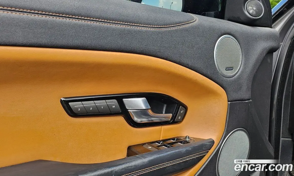 Land Rover Range Rover Evoque 2016 2.0 автомат (гидро), фото 10
