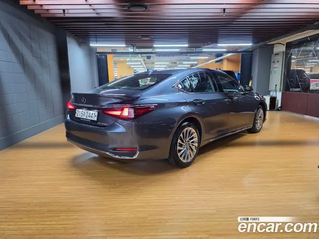 Lexus ES 2025 2.5 автомат (вариатор), миниатюра 2 Lexus ES 2025 2.5 автомат (вариатор), миниатюра 2