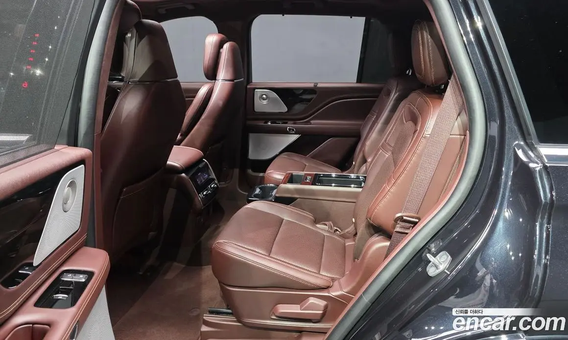 Lincoln Aviator 2023 3.0 автомат (гидро), фото 15 Lincoln Aviator 2023 3.0 автомат (гидро), фото 15