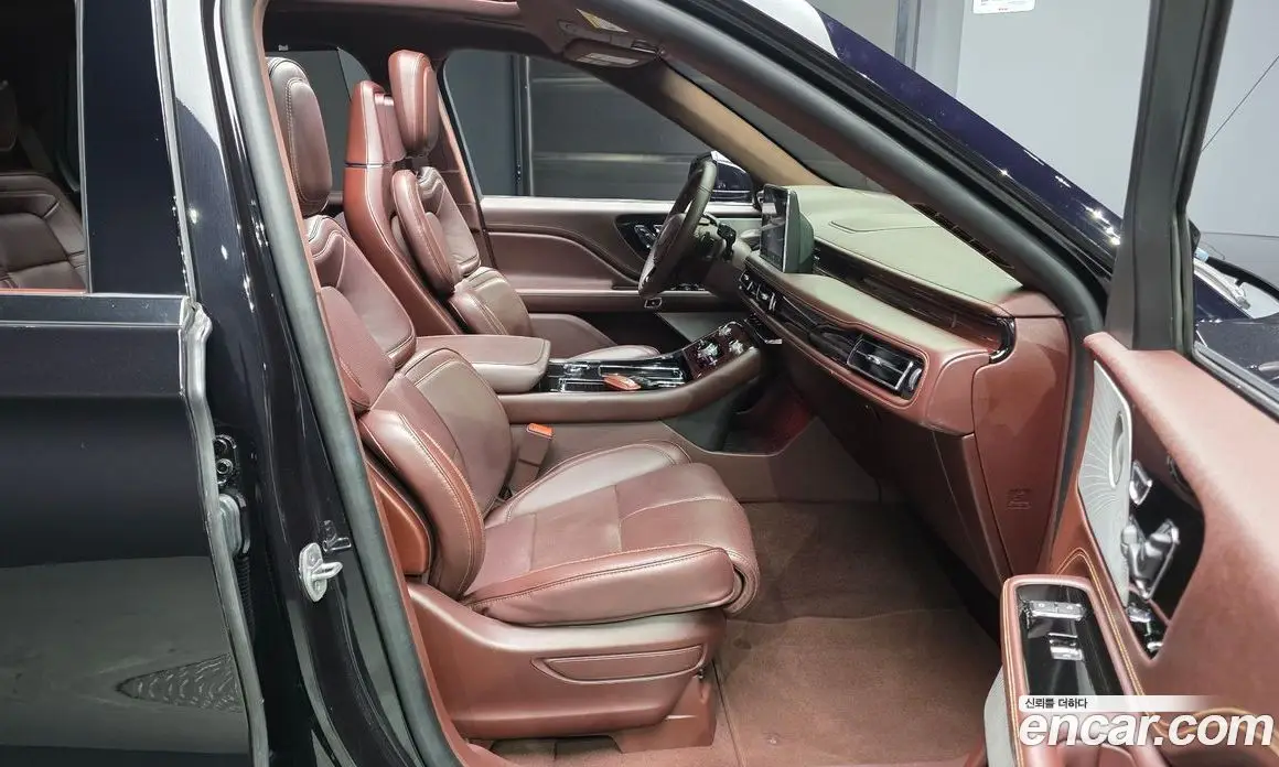 Lincoln Aviator 2023 3.0 автомат (гидро), фото 16 Lincoln Aviator 2023 3.0 автомат (гидро), фото 16