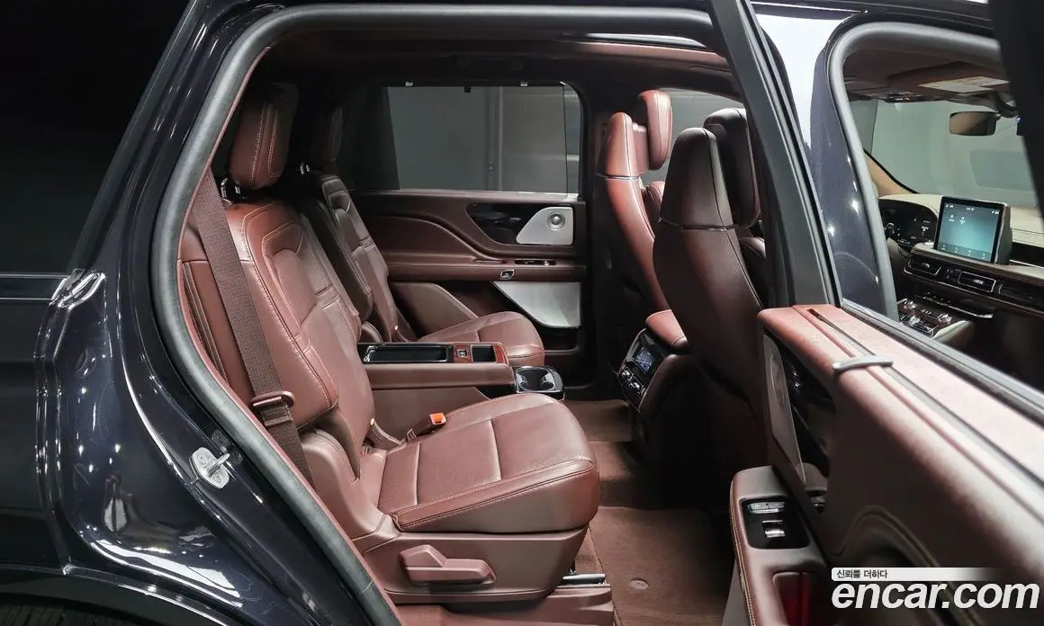 Lincoln Aviator 2023 3.0 автомат (гидро), фото 17 Lincoln Aviator 2023 3.0 автомат (гидро), фото 17