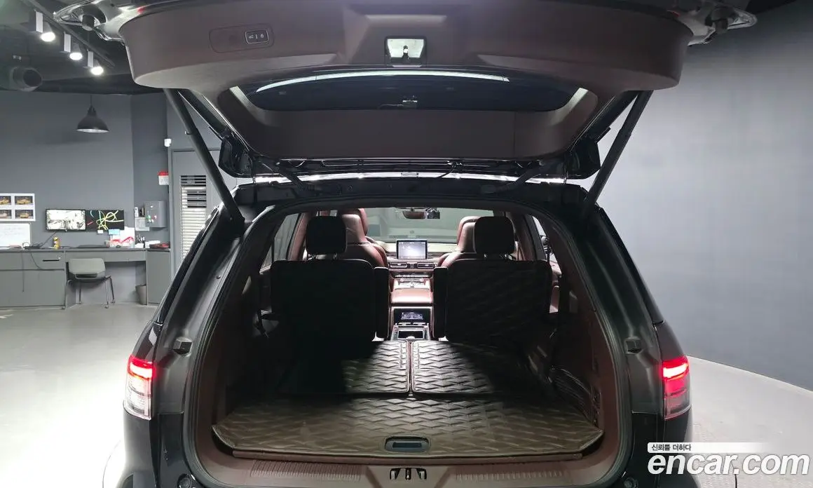 Lincoln Aviator 2023 3.0 автомат (гидро), фото 25 Lincoln Aviator 2023 3.0 автомат (гидро), фото 25