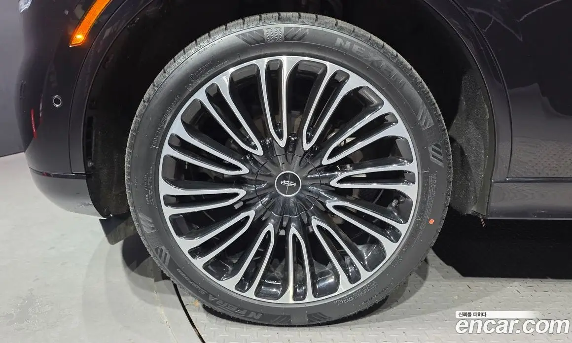 Lincoln Aviator 2023 3.0 автомат (гидро), фото 4 Lincoln Aviator 2023 3.0 автомат (гидро), фото 4
