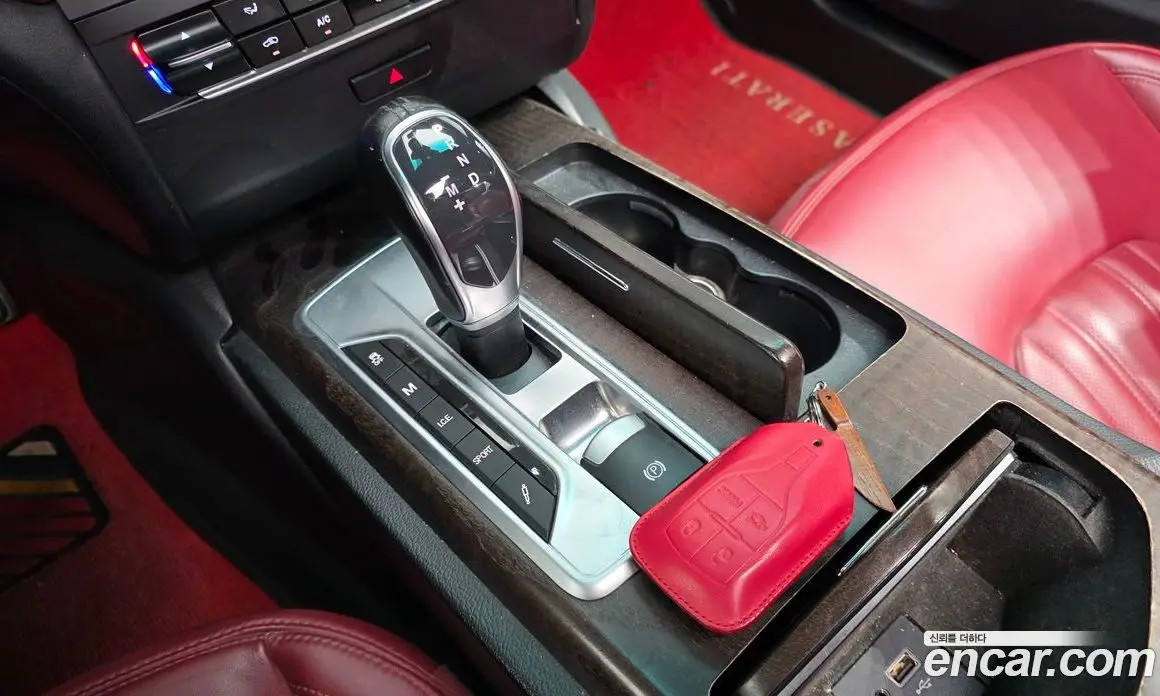 Maserati Ghibli 2016 3.0 автомат (гидро), фото 9 Maserati Ghibli 2016 3.0 автомат (гидро), фото 9