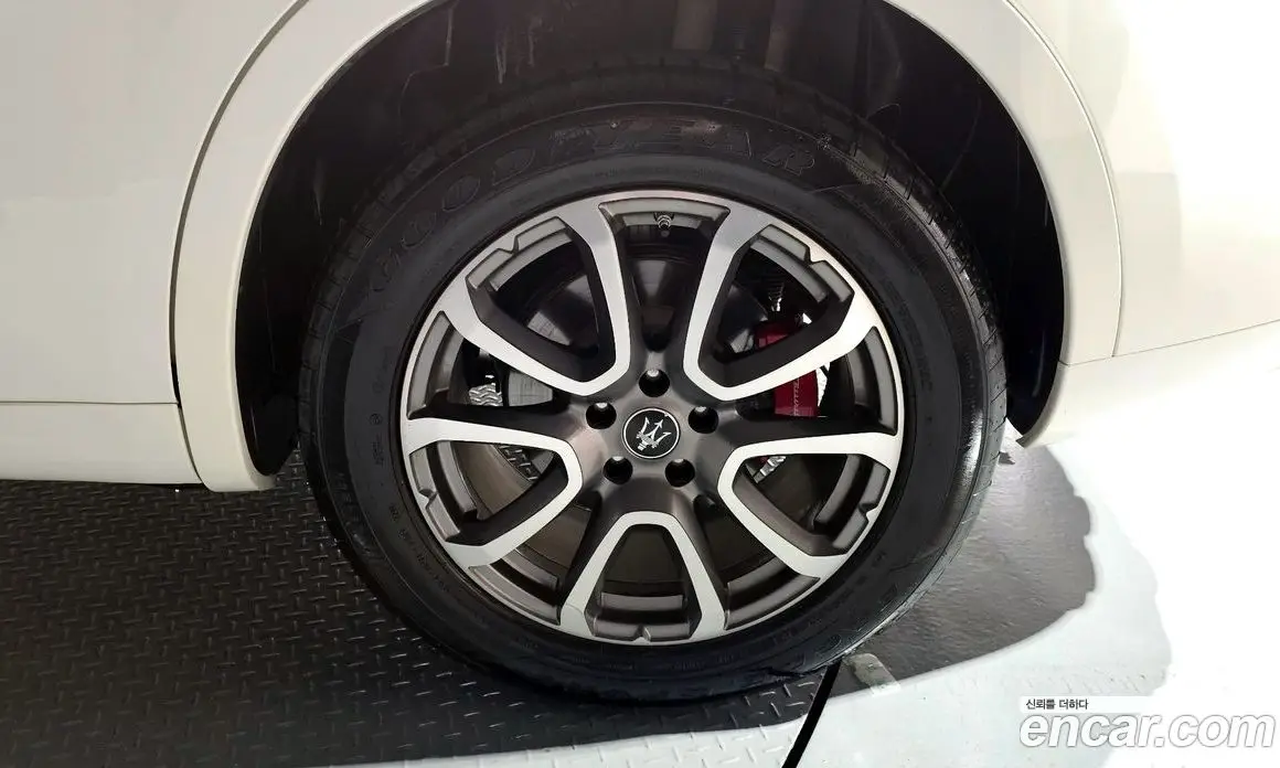Maserati Levante 2020 3.0 автомат (гидро), фото 5 Maserati Levante 2020 3.0 автомат (гидро), фото 5