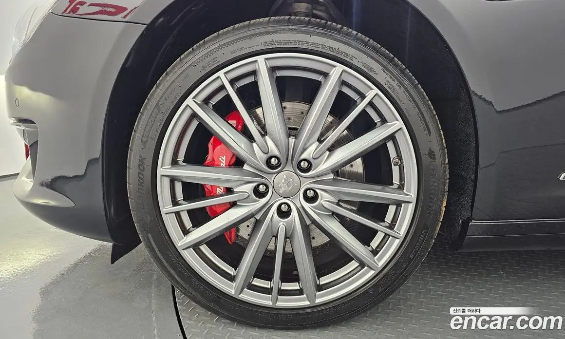 Maserati Quattroporte 2020 3.0 автомат (гидро), фото 5 Maserati Quattroporte 2020 3.0 автомат (гидро), фото 5