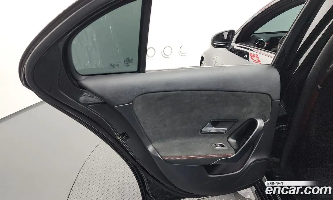 Mercedes-Benz A-Class 2021 2.0 автомат (гидро), фото 15