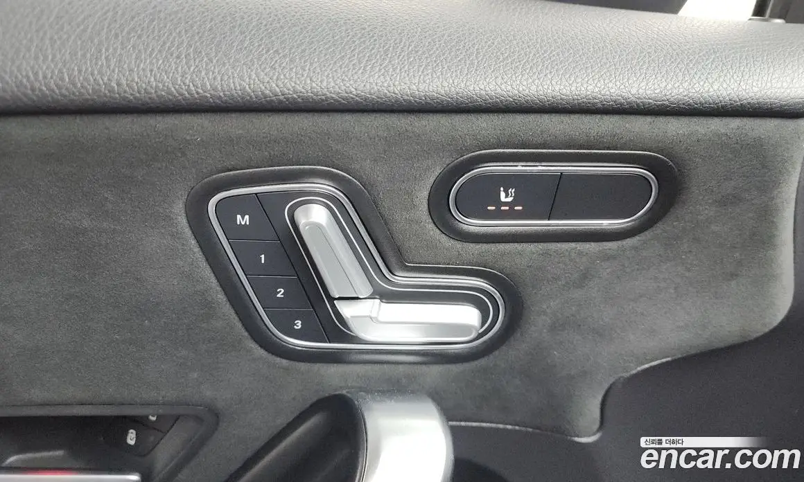 Mercedes-Benz A-Class 2021 2.0 автомат (гидро), фото 30
