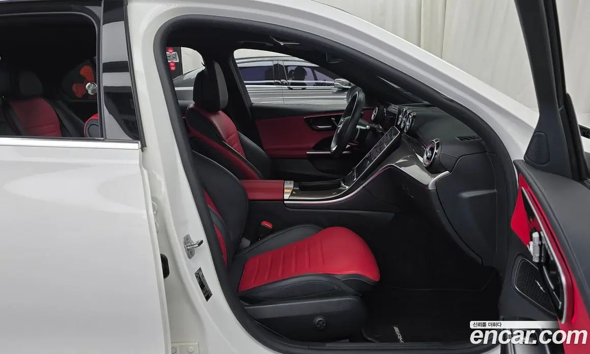 Mercedes-Benz C-Class 2023 2.0 автомат (гидро), фото 16
