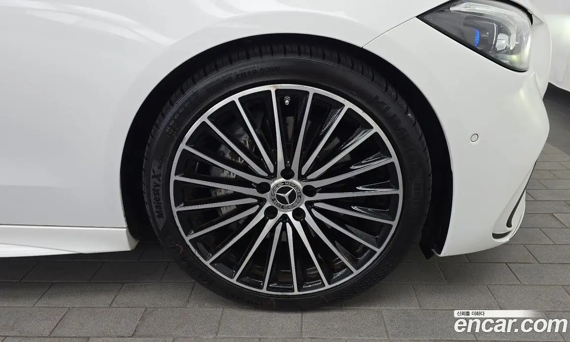 Mercedes-Benz C-Class 2023 2.0 автомат (гидро), фото 7
