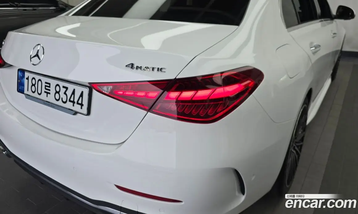 Mercedes-Benz C-Class 2023 2.0 автомат (гидро), фото 9