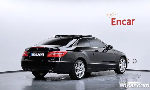 Mercedes-Benz E-Class 2010 3.5 автомат (гидро), миниатюра 2