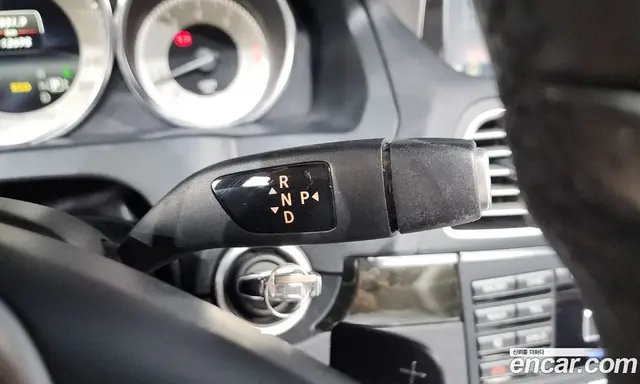 Mercedes-Benz E-Class 2014 2.0 автомат (гидро), миниатюра 9