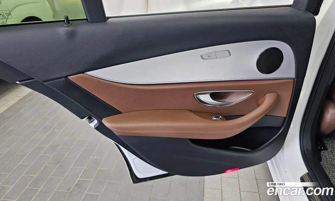 Mercedes-Benz E-Class 2021 2.0 автомат (гидро), фото 15 Mercedes-Benz E-Class 2021 2.0 автомат (гидро), фото 15