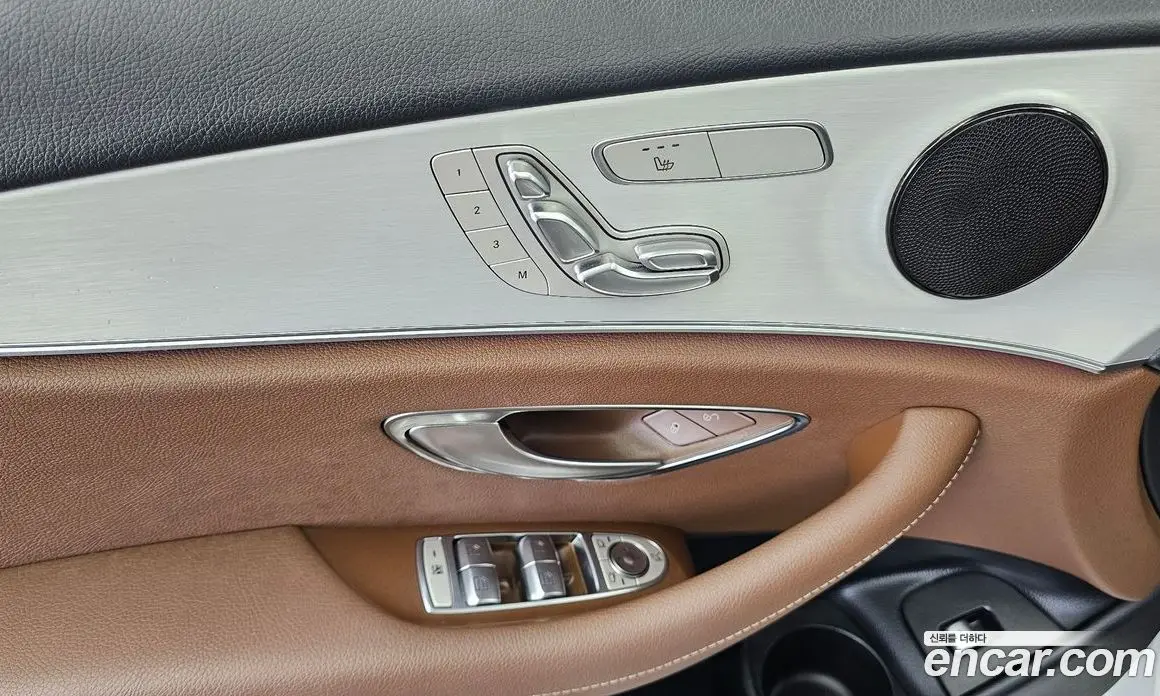 Mercedes-Benz E-Class 2021 2.0 автомат (гидро), фото 28 Mercedes-Benz E-Class 2021 2.0 автомат (гидро), фото 28