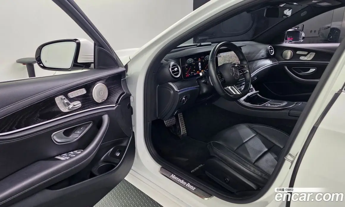 Mercedes-Benz E-Class 2022 1.9 автомат (гидро), фото 13
