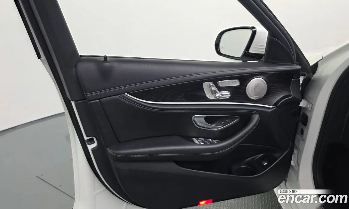 Mercedes-Benz E-Class 2022 1.9 автомат (гидро), фото 14
