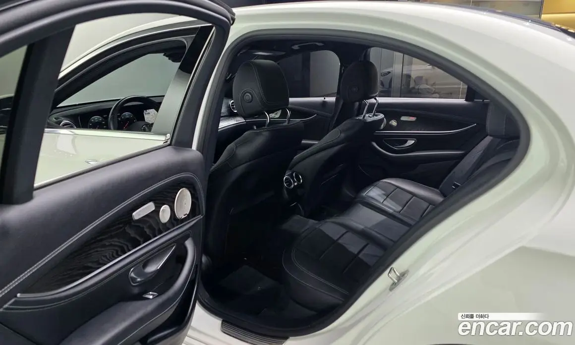 Mercedes-Benz E-Class 2022 1.9 автомат (гидро), фото 16