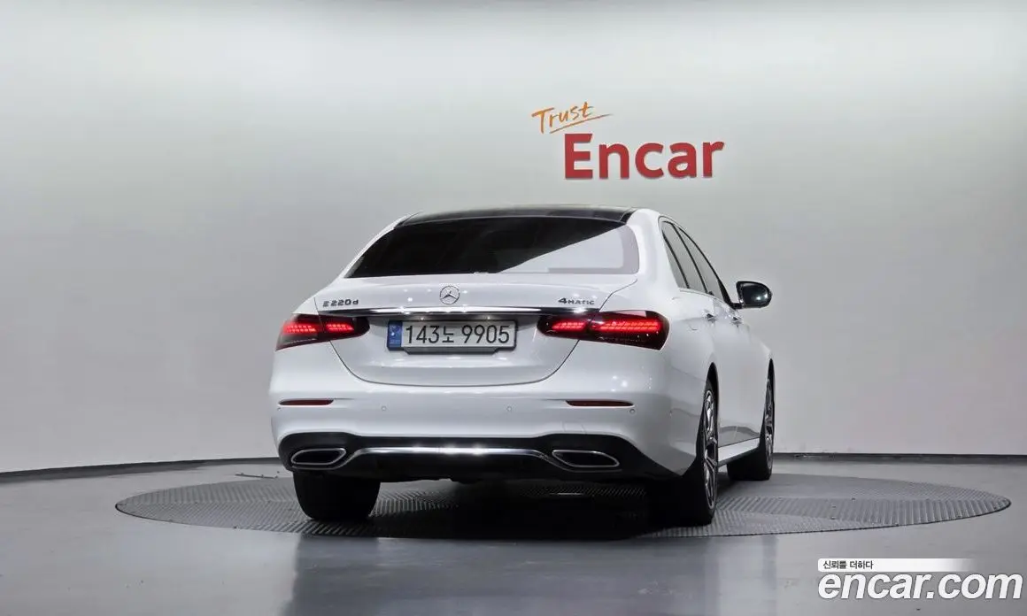 Mercedes-Benz E-Class 2022 1.9 автомат (гидро), фото 4