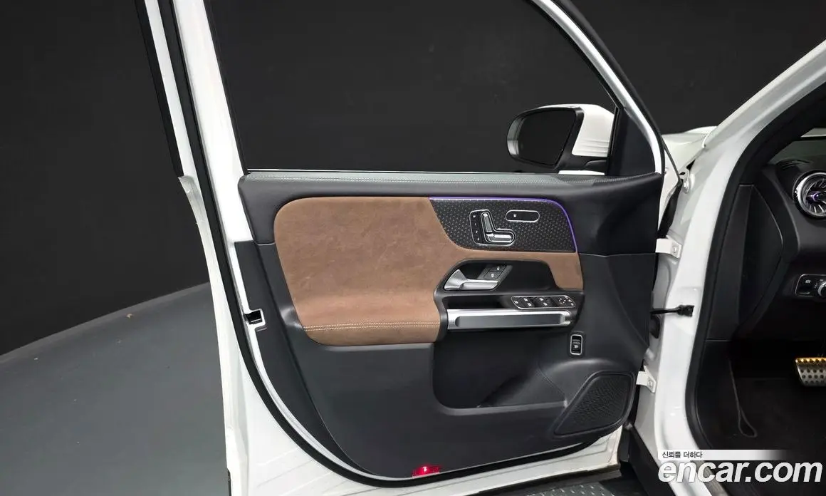 Mercedes-Benz GLB-Class 2024 2.0 автомат (гидро), фото 14
