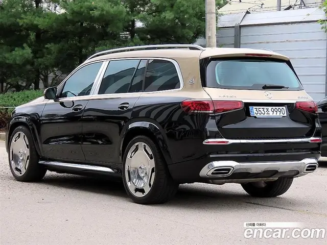 Mercedes-Benz GLS-Class 2023 4.0 автомат (гидро), миниатюра 3