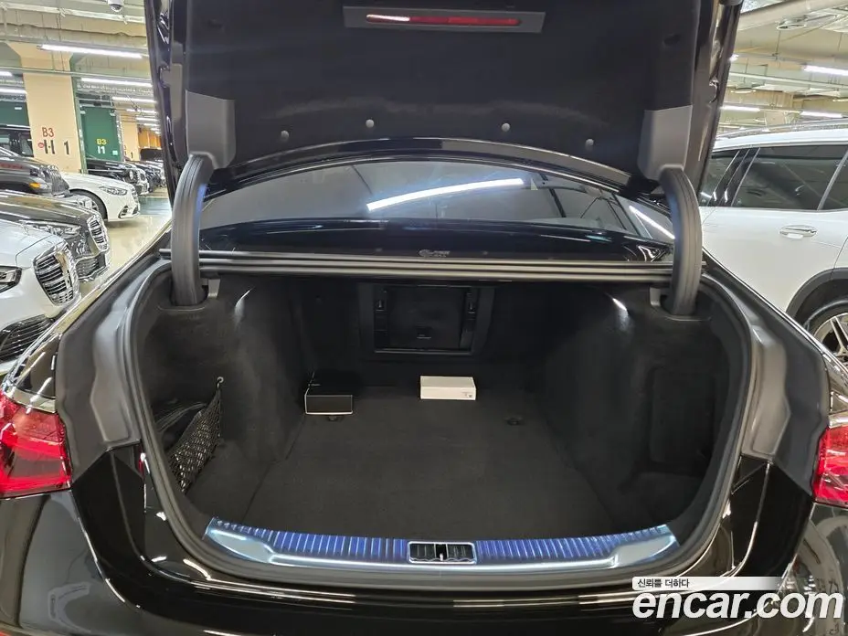 Mercedes-Benz S-Class 2026 3.0 автомат (гидро), фото 8