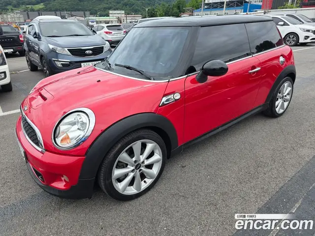 Mini Cooper 2012 1.6 автомат (гидро), миниатюра 2
