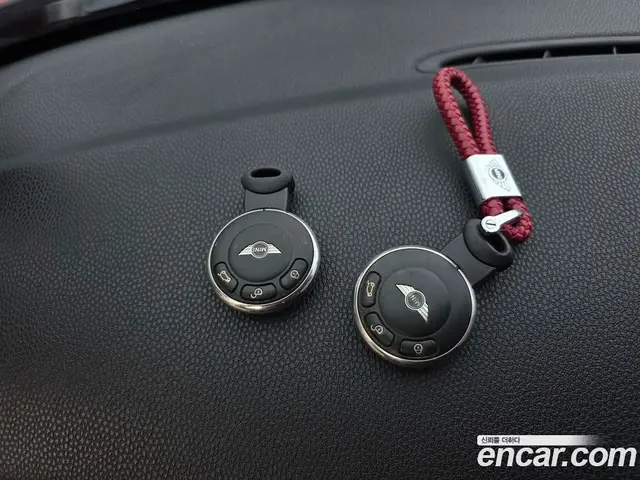 Mini Cooper 2012 1.6 автомат (гидро), миниатюра 9