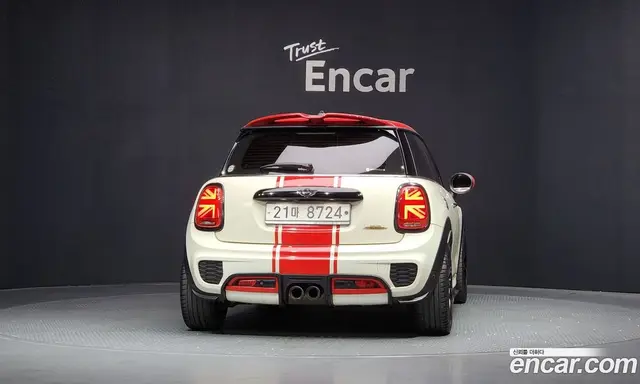 Mini Cooper 2017 2.0 автомат (гидро), миниатюра 4 Mini Cooper 2017 2.0 автомат (гидро), миниатюра 4