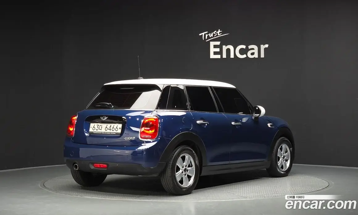 Mini Cooper 2017 1.5 автомат (гидро), фото 2 Mini Cooper 2017 1.5 автомат (гидро), фото 2
