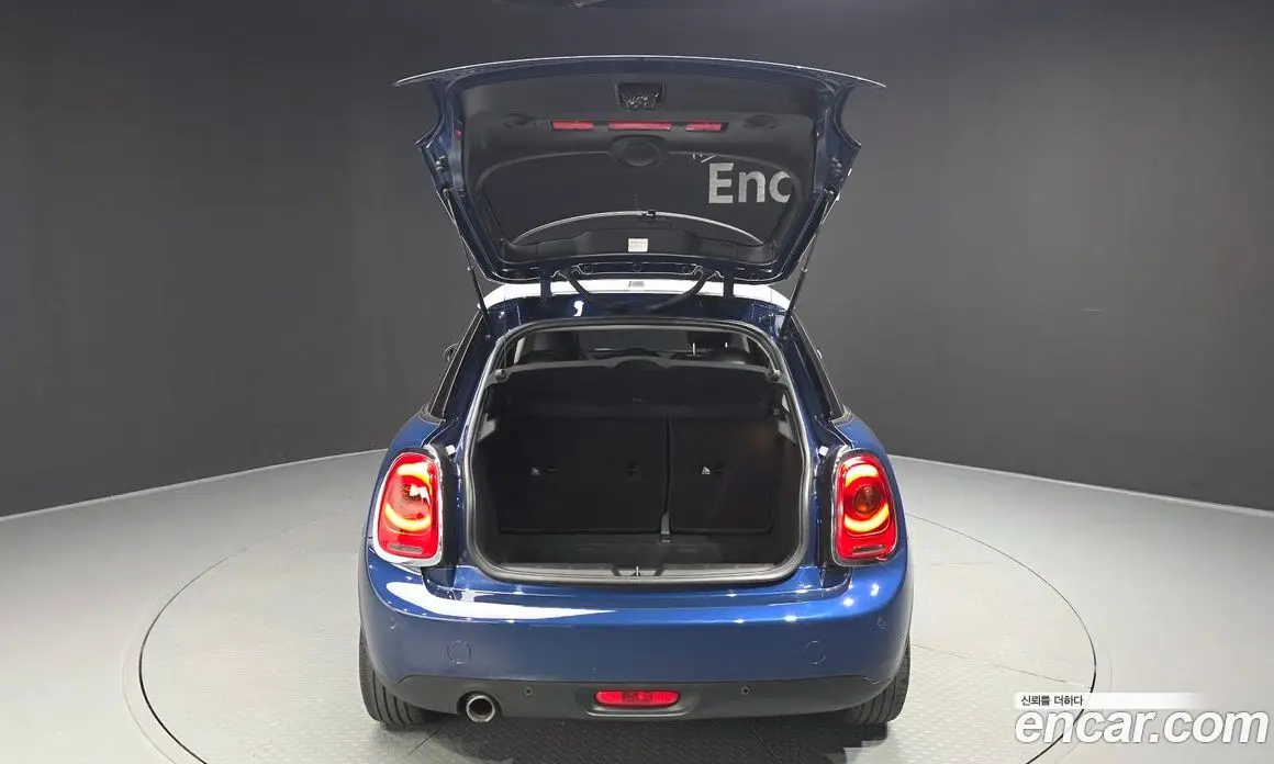Mini Cooper 2017 1.5 автомат (гидро), фото 20 Mini Cooper 2017 1.5 автомат (гидро), фото 20