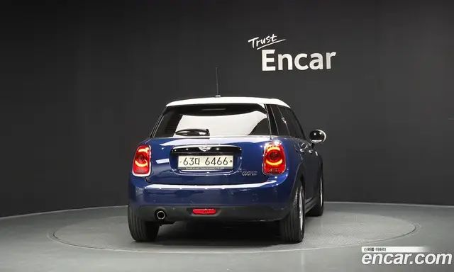 Mini Cooper 2017 1.5 автомат (гидро), миниатюра 4 Mini Cooper 2017 1.5 автомат (гидро), миниатюра 4