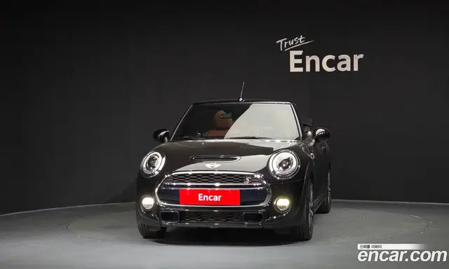 Mini Cooper Convertible 2017 2.0 автомат (гидро), миниатюра 3