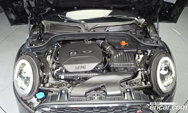Mini Cooper Convertible 2017 2.0 автомат (гидро), миниатюра 6