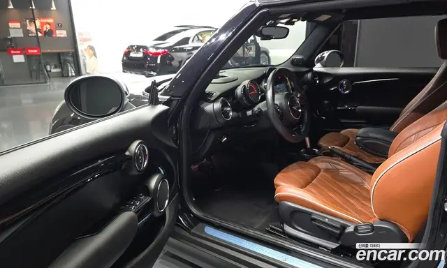Mini Cooper Convertible 2017 2.0 автомат (гидро), миниатюра 10