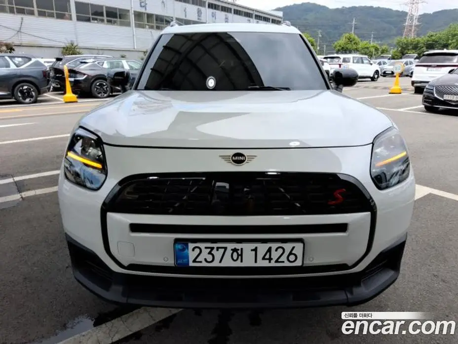 Mini Countryman 2026 2.0 автомат (гидро), фото 1 Mini Countryman 2026 2.0 автомат (гидро), фото 1