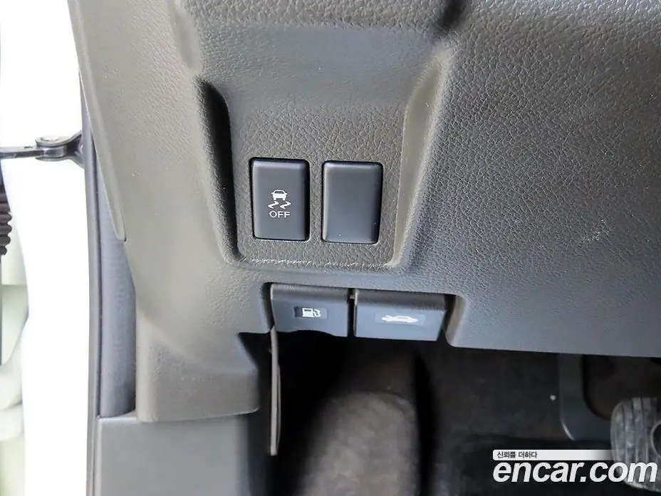 Nissan Cube 2011 1.8 автомат (гидро), фото 12 Nissan Cube 2011 1.8 автомат (гидро), фото 12